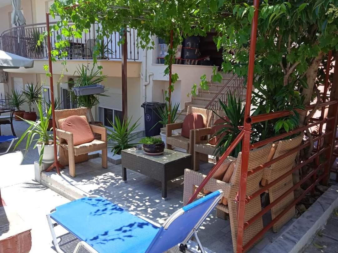 Blue Moon Accommodation Nea Michaniona Luaran gambar